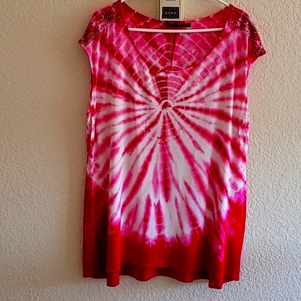 Ladies sleeveless Belldini, sz 2x, magenta tunic top. Excellent Condition.